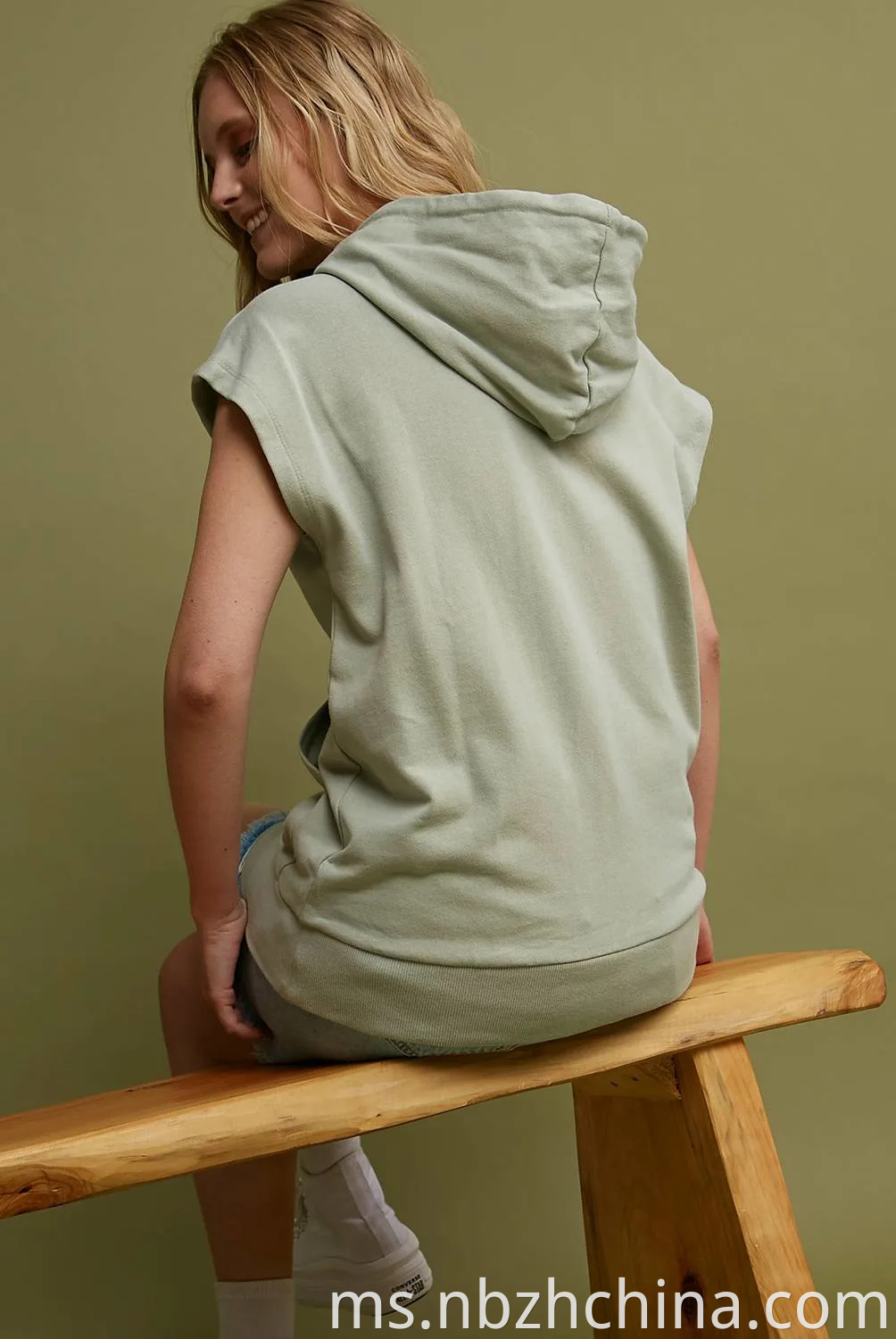 Womens Sleeveless kangaroo Pocket Hoodies